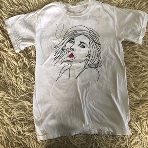 NWOT Oversized single line print  tee